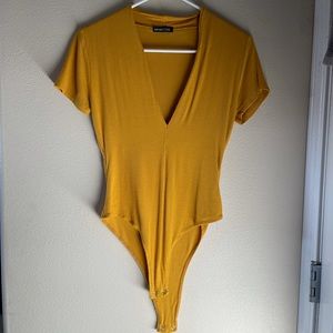 Bodysuit yellow